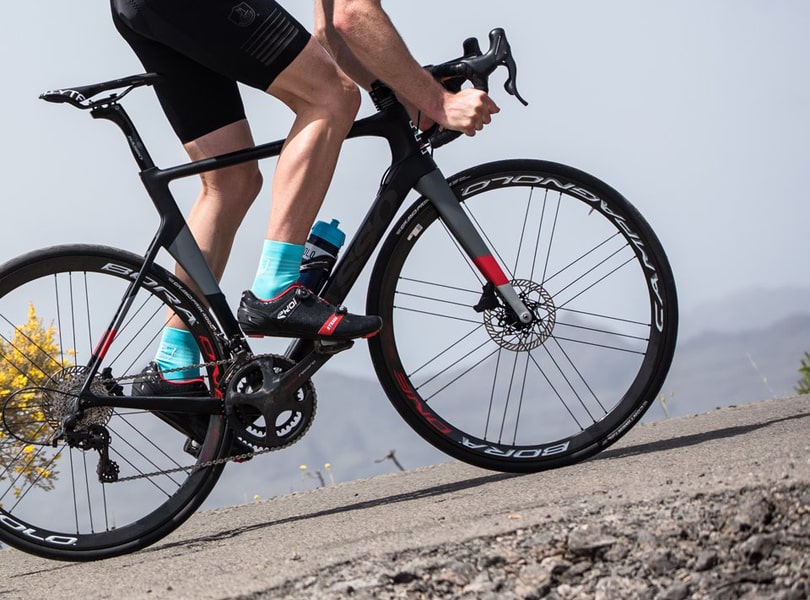 Discover the Hottest Deals on Road, Mountain & Gravel equipped with Shimano, SRAM & Campagnolo Components Groups & Upgrade Kits